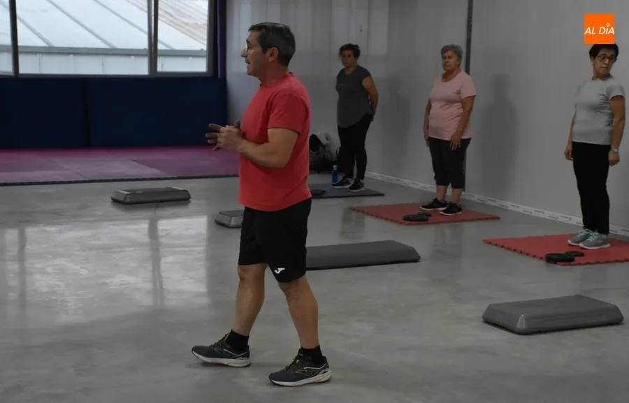 Foto 6 - ARCIU pone en marcha unas clases de gimnasia