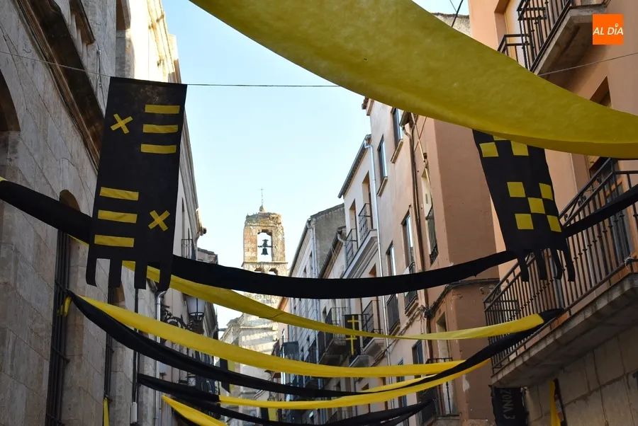 Foto 4 - Un espectacular show con fuego culmina una jornada repleta de animaci&oacute;n callejera