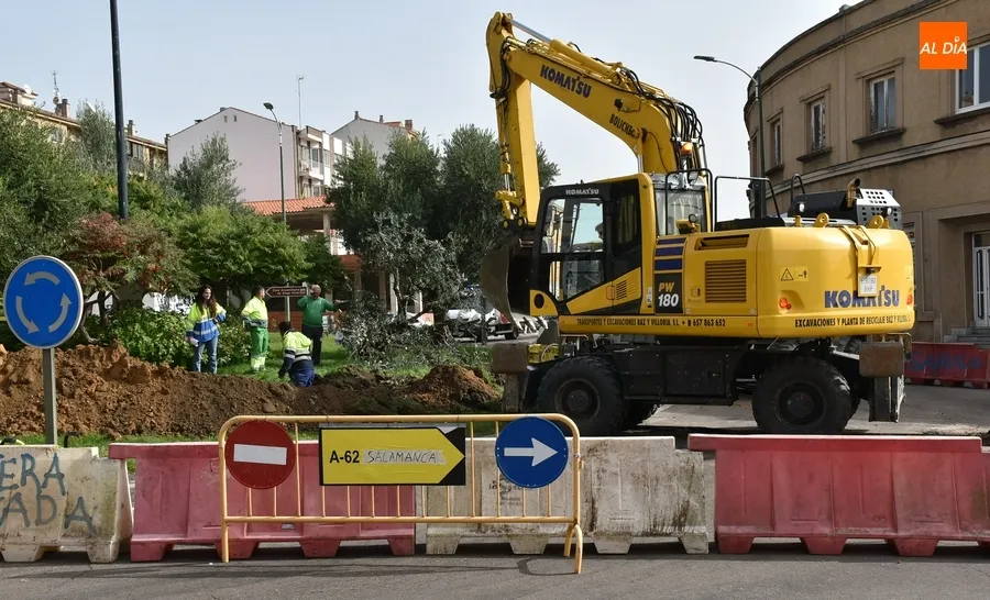 Foto 9 - En marcha las obras de la Avenida de Espa&ntilde;a, que provocan ya importantes cortes de tr&aacute;fico