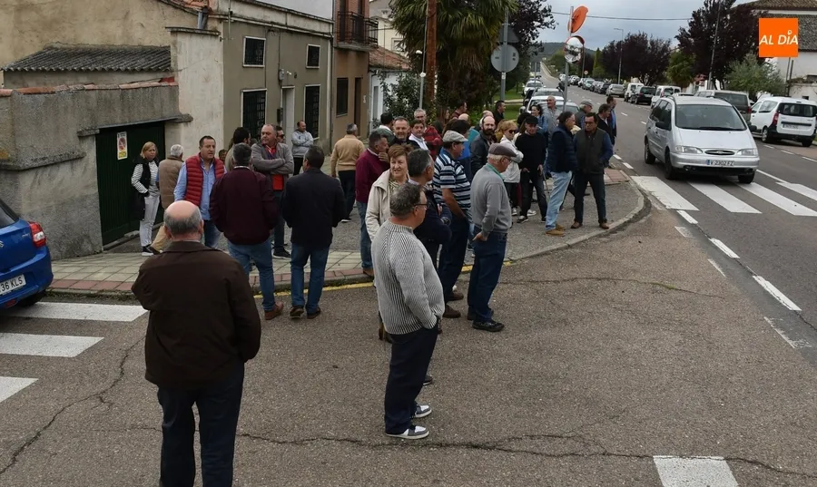 Foto 4 - M&aacute;s de 250 ganaderos protestan contra la vacunaci&oacute;n obligatoria neg&aacute;ndose a acometerla