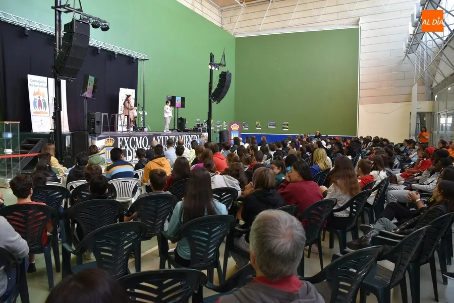 Foto 5 - Triana Ramos abre el encuentro de unos 120 j&oacute;venes &lsquo;despiertos&rsquo; en Mir&oacute;briga