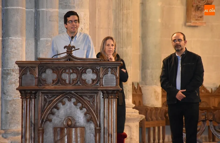Foto 3 - Miguel Bernal difunde entre mirobrigenses y forasteros los sonidos de los &oacute;rganos de la Seo