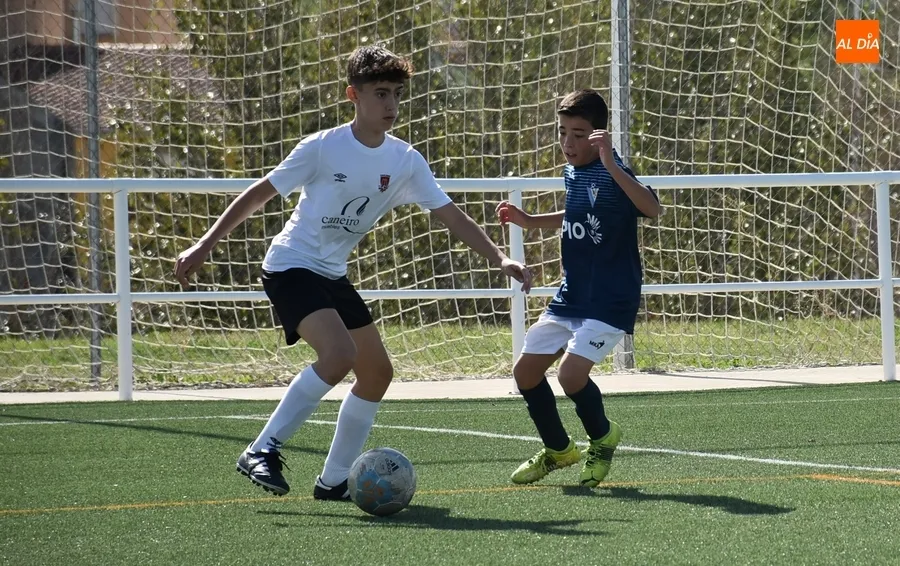 Foto 11 - El Infantil del Ciudad Rodrigo logra su 1&ordf; victoria con un doblete de &Aacute;lvaro