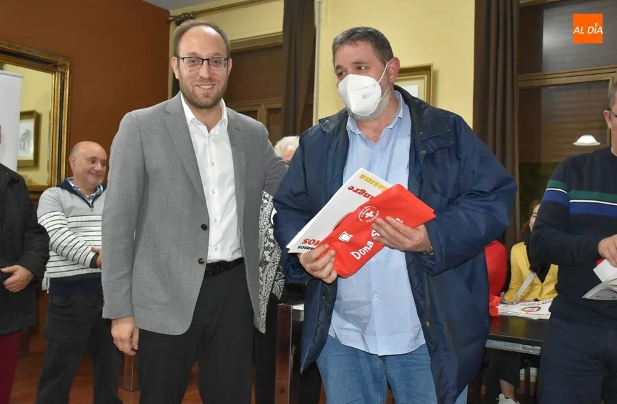 Foto 11 - Homenajeados 63 mirobrigenses por el n&uacute;mero de donaciones de sangre que han realizado