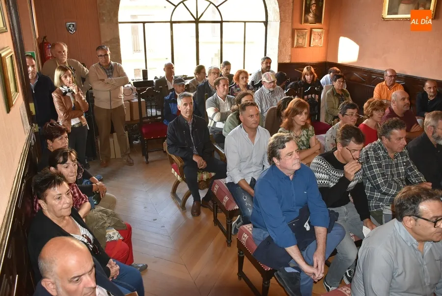 Foto 4 - Presentado el 1&ordm; tomo de la nueva Historia de la ciudad, que se espera que llegue &ldquo;a todas las casas&rdquo;