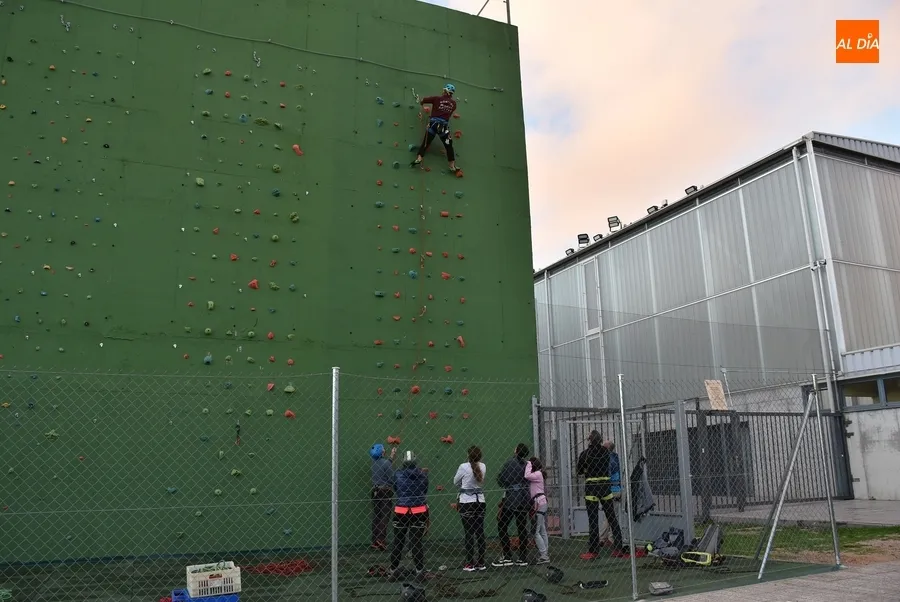 Foto 9 - Tarde de aprendizaje en el roc&oacute;dromo municipal