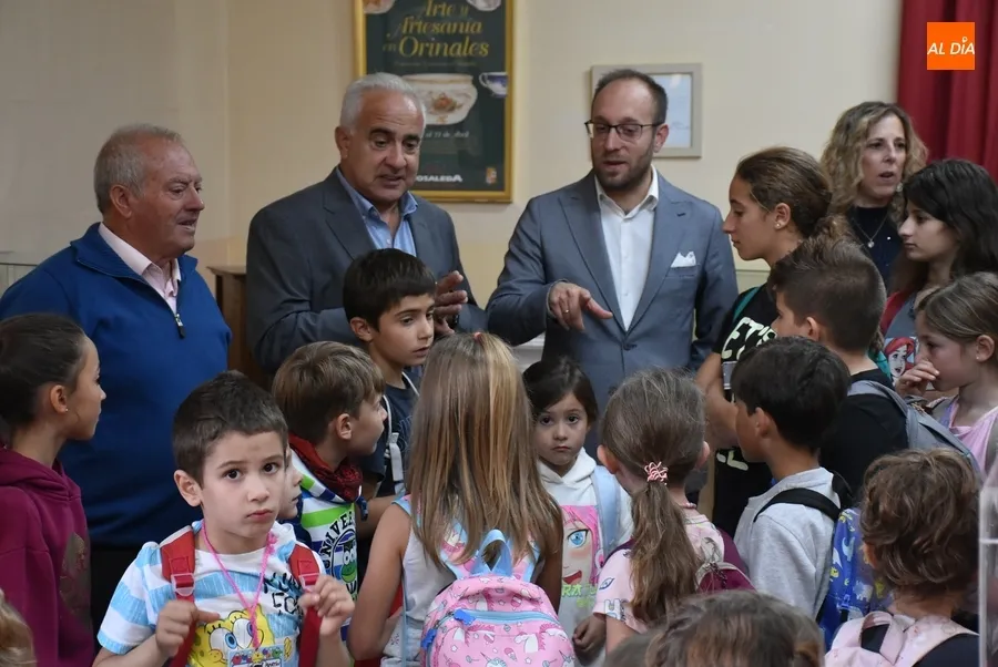 Foto 5 - Arranca el ciclo de visitas de 1.000 escolares de la provincia a Siega Verde y Ciudad Rodrigo