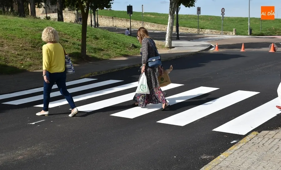 Foto 4 - En marcha el pintado de la se&ntilde;alizaci&oacute;n horizontal de Conde de Fox&aacute;