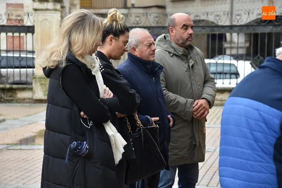 Foto 9 - Ciudad Rodrigo se une al rezo simult&aacute;neo en toda Espa&ntilde;a del Rosario