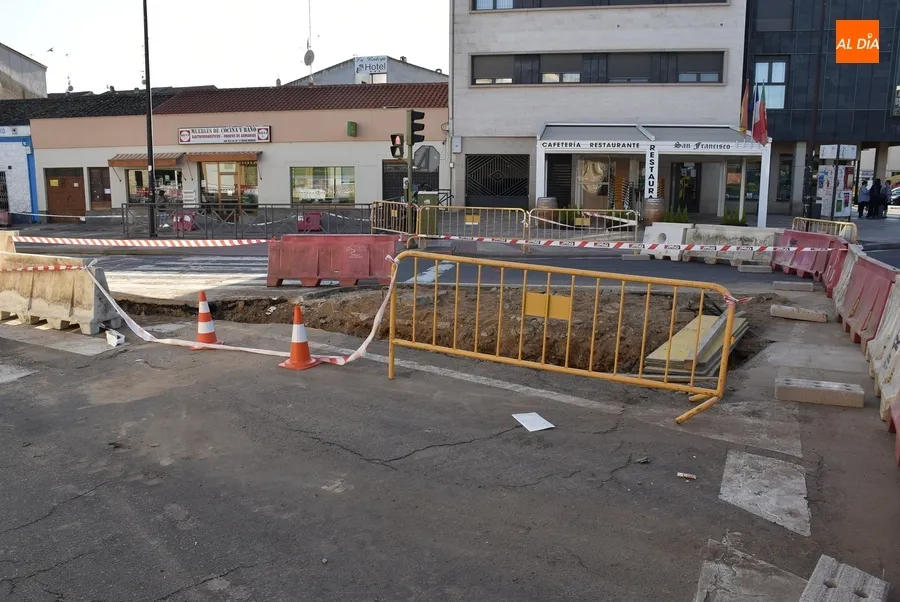 Foto 9 - Cortada al tr&aacute;fico la Avenida de Espa&ntilde;a entre El Cruce y la confluencia con Campo de Toledo