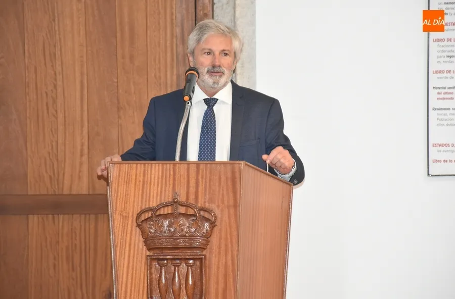 Foto 4 - Inaugurada una exposici&oacute;n para que &ldquo;Ciudad Rodrigo sepa el gran papel que tuvo en el pasado&rdquo;