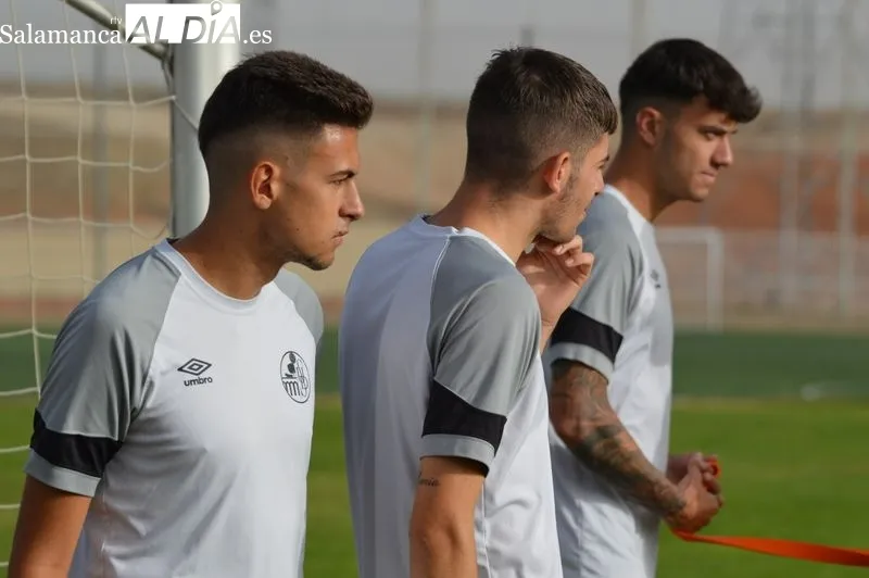 Foto 10 - Diego Benito sigue trabajando al margen de la plantilla del Salamanca UDS