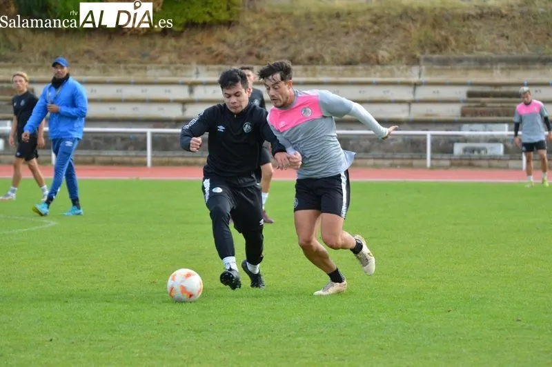 Galería de imágenes del partido entre el primer equipo y el Juvenil Regional / Fotos: Carlos Cuervo