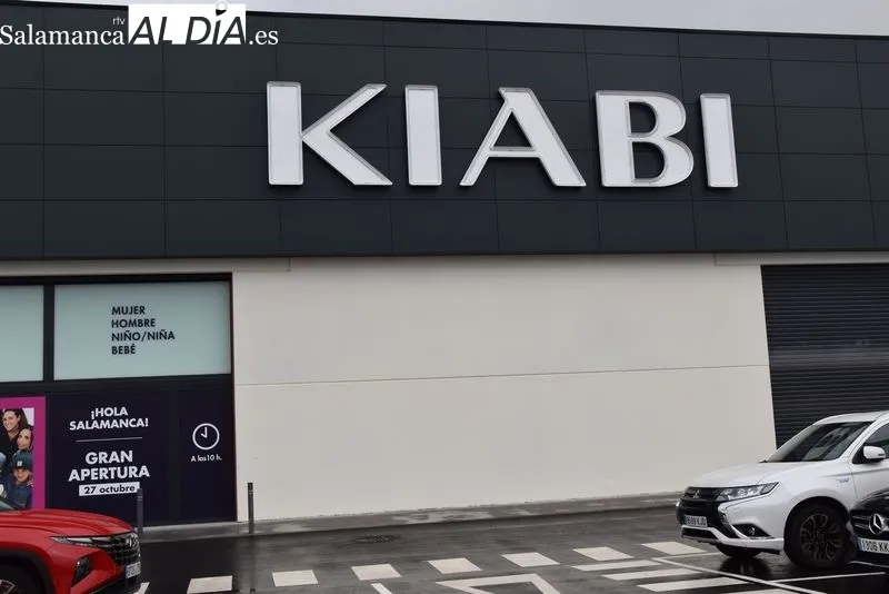 Salamanca estrena este centro comercial que inicia su actividad con cerca de 100 empleos