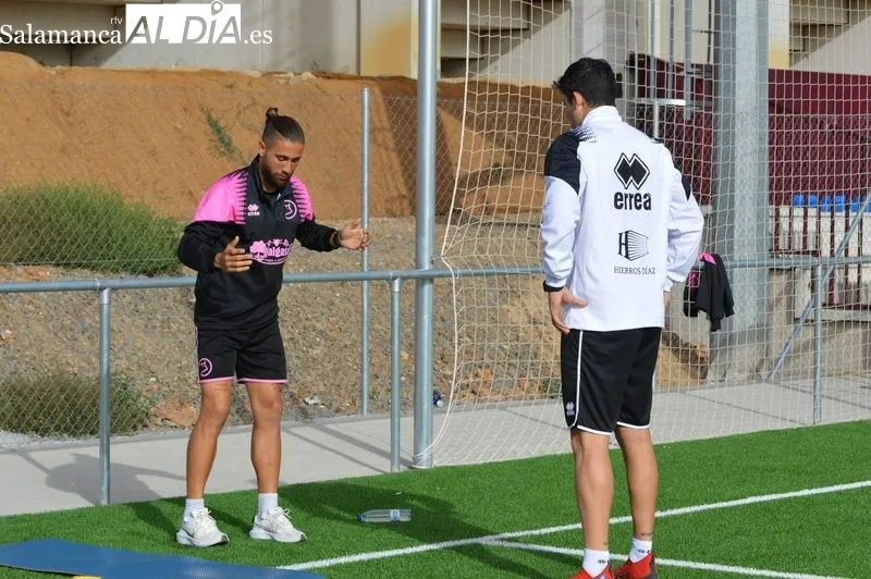 Foto 10 - Las sonrisas tambi&eacute;n llegan al entrenamiento de Unionistas