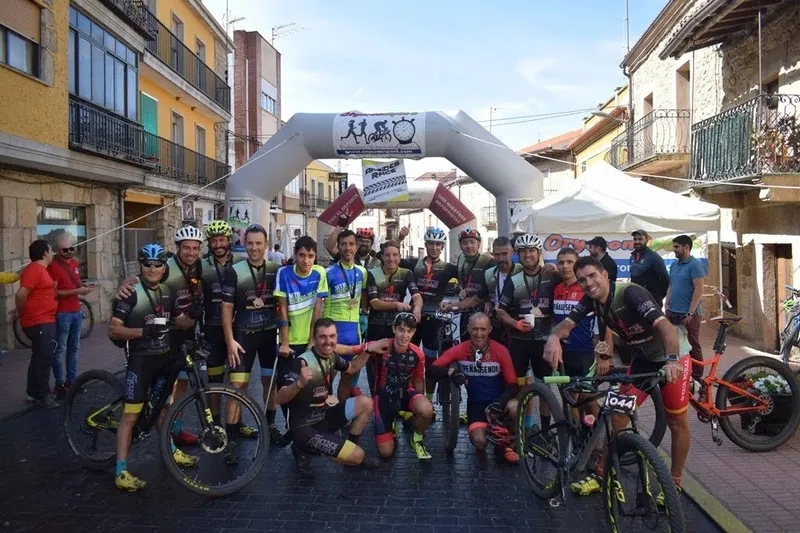 Foto 8 - Javier Manzano y Eva Dom&iacute;nguez se imponen en la VI Arribes Race BTT de Aldead&aacute;vila