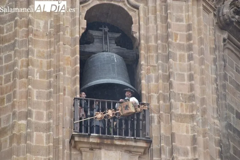 El Mariquelo vuelve a protagonizar la tradicional ascensión a la Catedral | Fotos: Vanesa Martins
