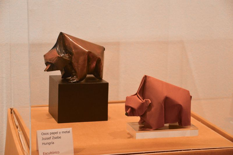 Inauguración de la exposición ‘Origami, el arte del papel plegado’ en el Centro Cultural Hispano-Japonés