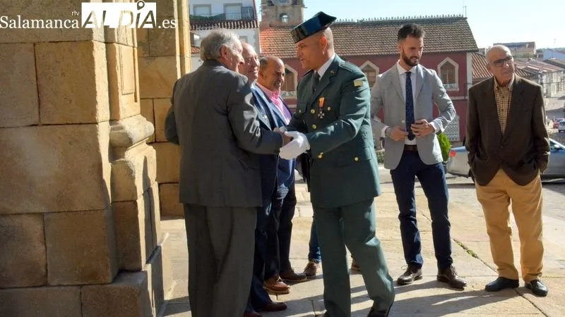 Los miembros de la Guardia Civil estuvieron acompañados por las autoridades del Abadengo