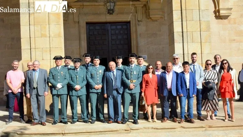 Los miembros de la Guardia Civil estuvieron acompañados por las autoridades del Abadengo