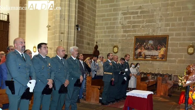 Los miembros de la Guardia Civil estuvieron acompañados por las autoridades del Abadengo