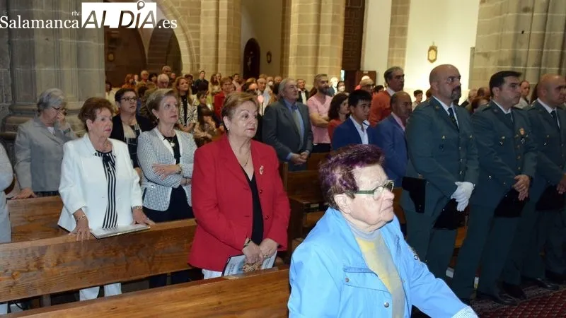 Los miembros de la Guardia Civil estuvieron acompañados por las autoridades del Abadengo