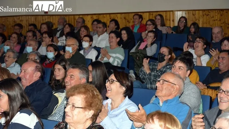 El espectáculo ofreció divertidos schenc