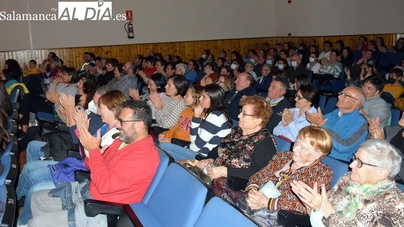 El espectáculo ofreció divertidos schenc