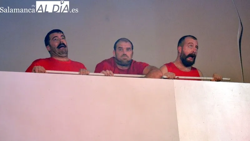 El espectáculo ofreció divertidos schenc