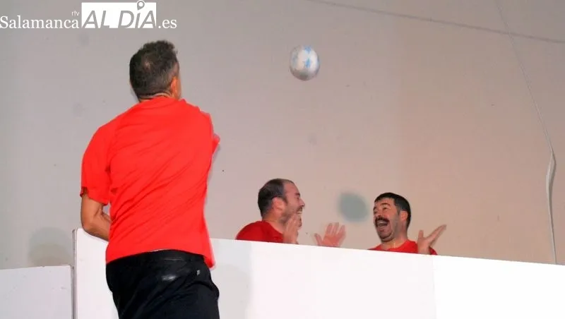 El espectáculo ofreció divertidos schenc
