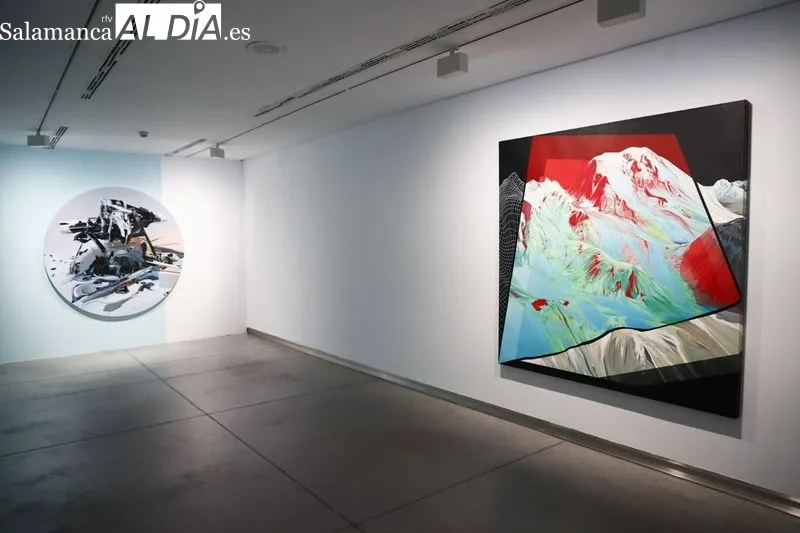 Inauguración en el DA2 de la muestra de todas las obras ganadoras de los Premios BMW de Pintura, desde su primera edición en 1986 hasta la última de 2022. Foto de David Sañudo