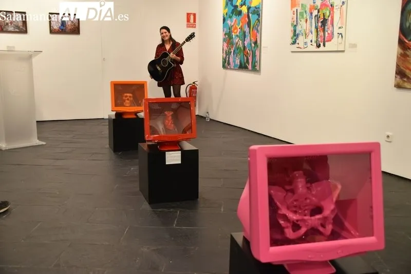 La Sala Unamuno acoge una exposición con los mejores trabajos de la última edición del certamen 'Arte Joven' de Castilla y León. Foto de Vanesa Martins