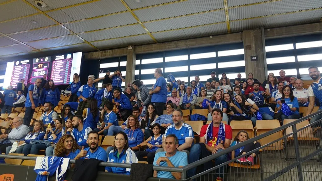 Foto 10 - El Perfumer&iacute;as Avenida pierde con el Valencia Basket y dice adi&oacute;s a la Supercopa en 'semis' (83-71)