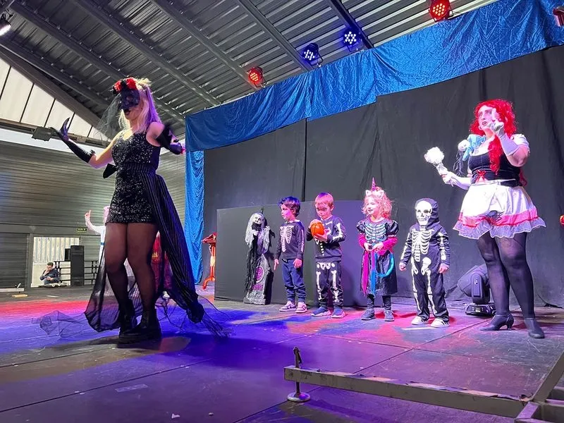 Fiesta de Halloween en Carbajosa de la Sagrada. 