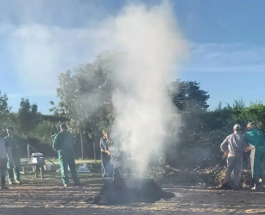 Foto 10 - 460 personas disfrutan en El Bod&oacute;n de la fiesta de la matanza de la Asociaci&oacute;n La Uni&oacute;n