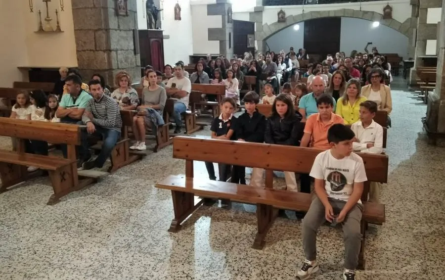 Foto 6 - La Parroquia de San Andr&eacute;s inaugura el curso de Catequesis 2022/2023