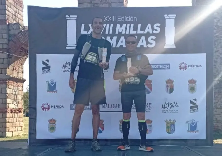 Foto 4 - Arturo Oliva y Jos&eacute; Manuel S&aacute;nchez completan en 15h.40&rsquo; las LXVII Millas Romanas de M&eacute;rida