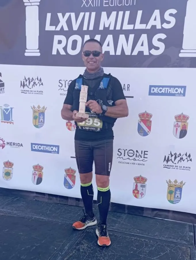 Foto 3 - Arturo Oliva y Jos&eacute; Manuel S&aacute;nchez completan en 15h.40&rsquo; las LXVII Millas Romanas de M&eacute;rida