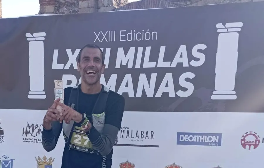 Foto 2 - Arturo Oliva y Jos&eacute; Manuel S&aacute;nchez completan en 15h.40&rsquo; las LXVII Millas Romanas de M&eacute;rida