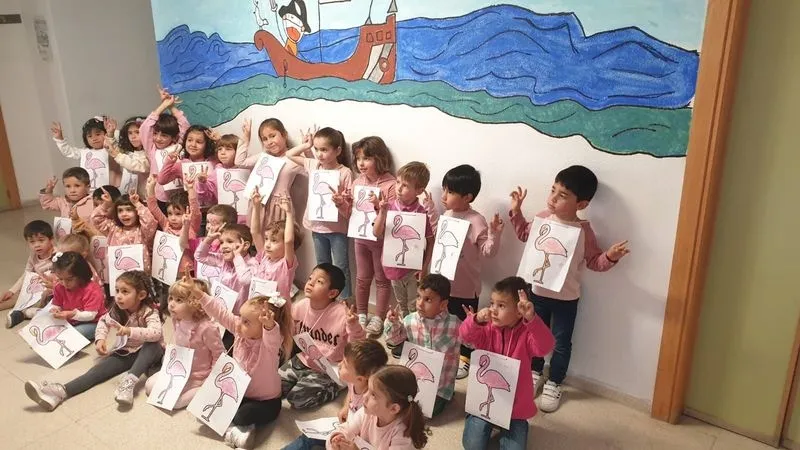 Foto 9 - El Colegio Antonio Machado se suma al D&iacute;a Mundial Contra el C&aacute;ncer de Mama 