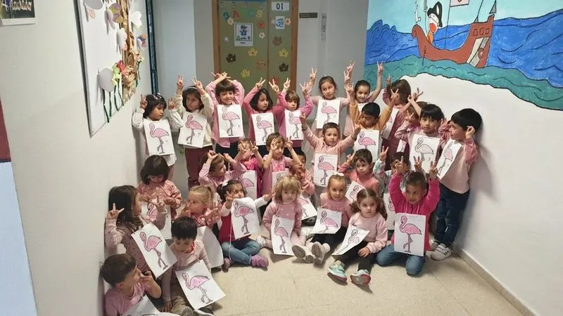 Foto 8 - El Colegio Antonio Machado se suma al D&iacute;a Mundial Contra el C&aacute;ncer de Mama 