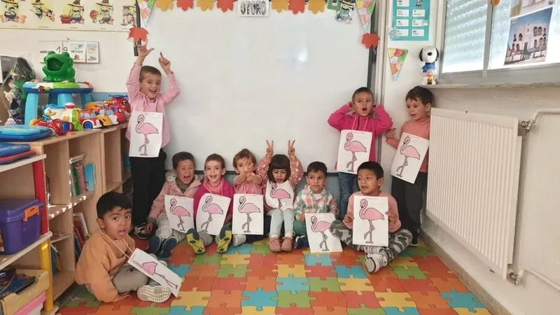 Foto 5 - El Colegio Antonio Machado se suma al D&iacute;a Mundial Contra el C&aacute;ncer de Mama 