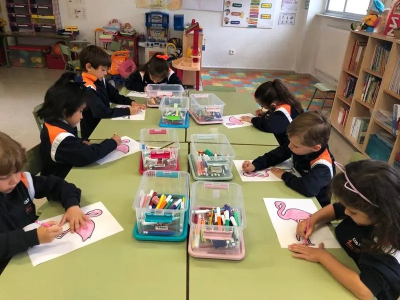 Foto 4 - El Colegio Antonio Machado se suma al D&iacute;a Mundial Contra el C&aacute;ncer de Mama 