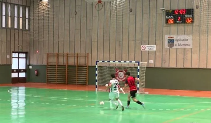 Foto 7 - Primera victoria del III Senior con goleada incluida al Alhambra de Guijuelo