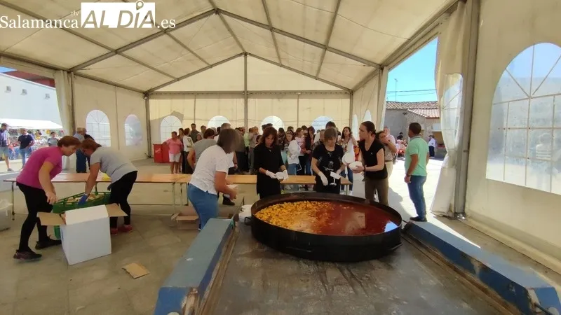 Degustación de carne con patatas en El Cubo de Don Sancho / CORRAL  