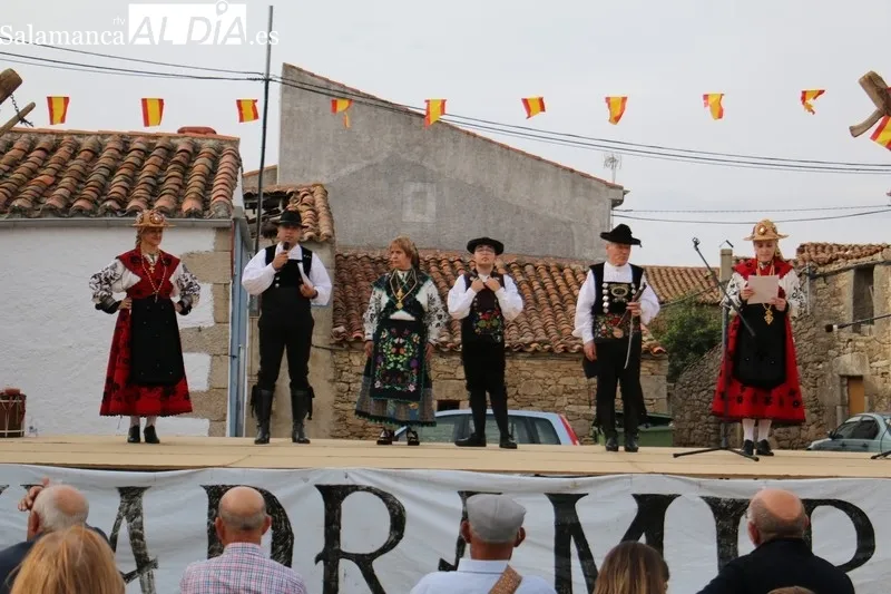 El IV Certamen de Tamborileros 'Andrés Calles' reivincia en Guadramiro un mayor apoyo al folclore salmantino / CORRAL