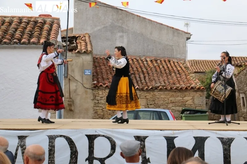 El IV Certamen de Tamborileros 'Andrés Calles' reivincia en Guadramiro un mayor apoyo al folclore salmantino / CORRAL