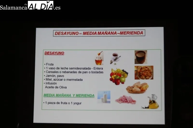Clase magistral del doctor Escribano en Vitigudino durante la I Semana Internacional de la Carne / CORRAL 