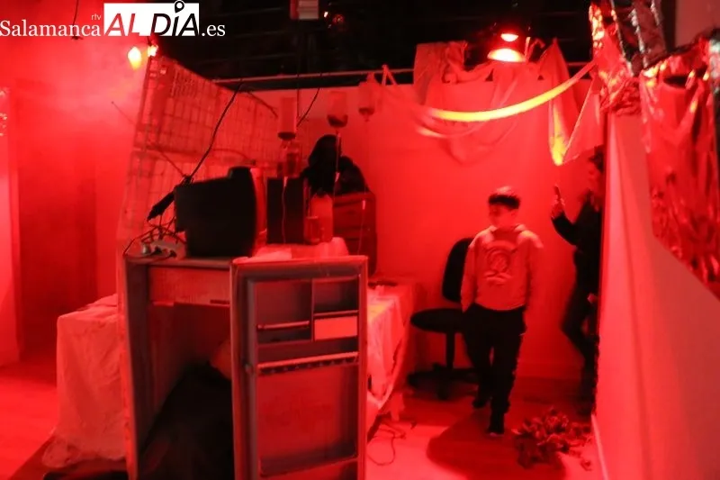 Túnel del Terror en Vitigudino organizado por el Ayuntamiento y el grupo local de teatro Vitiriteros / CORRAL