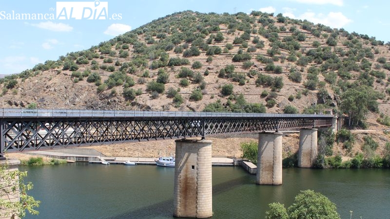 Puente ferroviario sobre el río Águeda | Foto: MARTÍN-GARAY